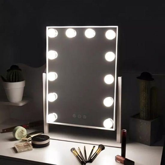 Огледало на Стойка с Led Осветление на супер цена от Neostyle.bg